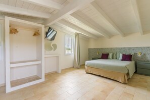 2 Schlafzimmer, Reisekinderbett, kostenloses WLAN, Bettwäsche