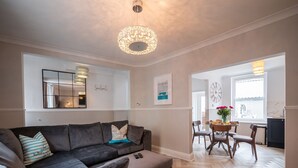 Living area - Green Retreat (Dartmouth)