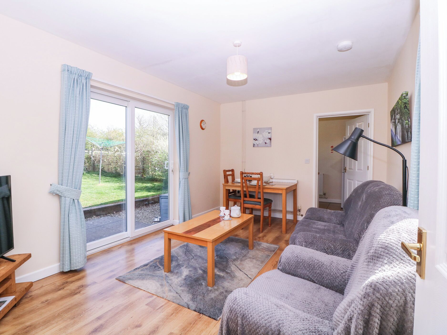 Cottage | Living area