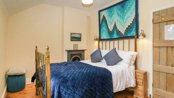 2 bedrooms, individually decorated, individually furnished, free WiFi