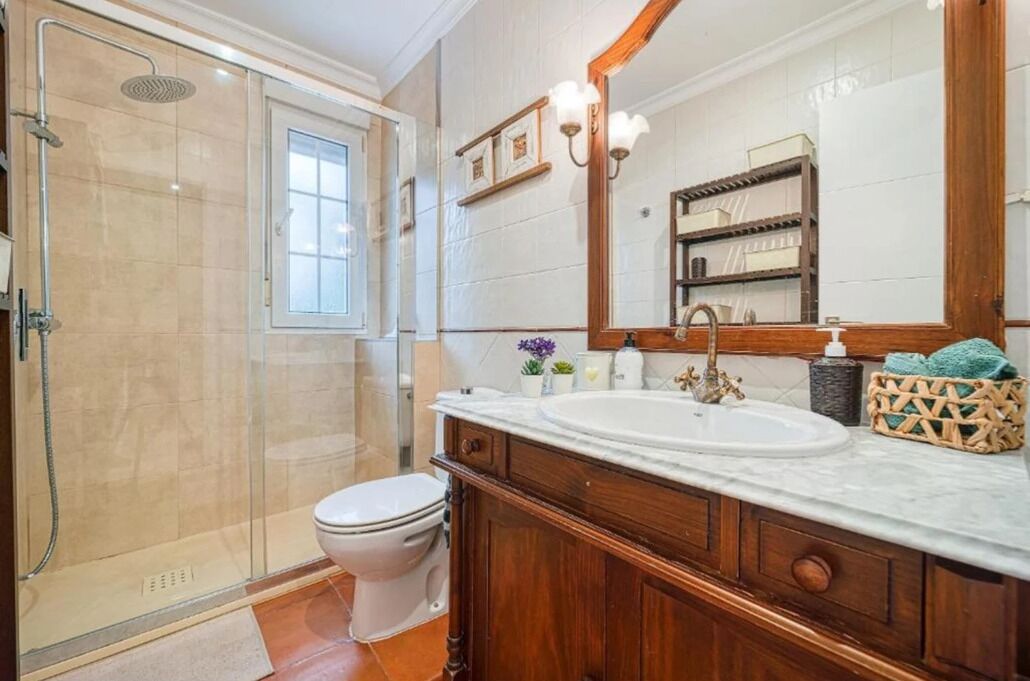 Shower, soap, toilet paper