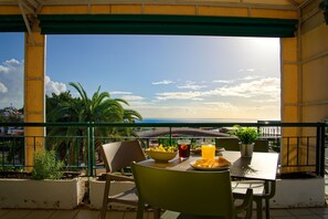 Bar (on property) - Salt Apartments Green Ocean (San Bartolomé de Tirajana)