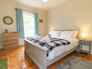 3 bedrooms, individually decorated, individually furnished, free WiFi - The Old Apothecary (Matlock)