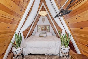 Decoración personalizada, muebles diferentes y escritorio 