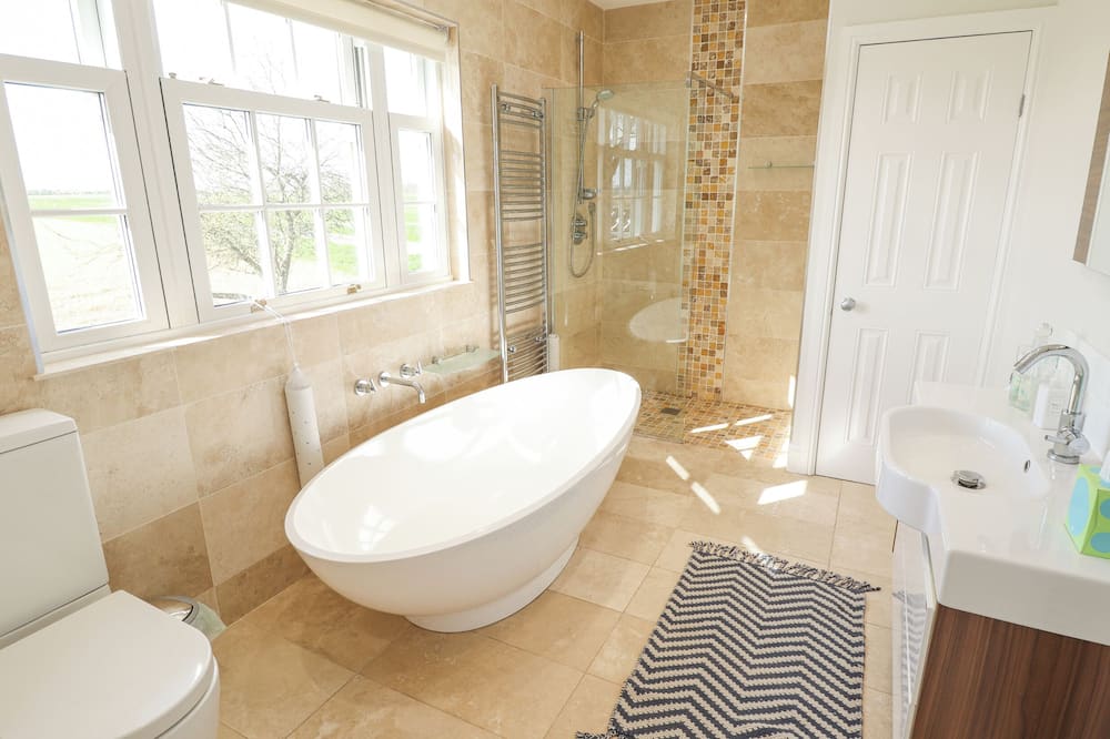 Moon Field Lodge - Blaxton