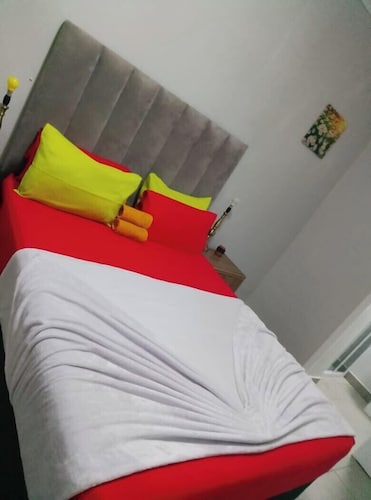 Neo & ruks guest house goodwood