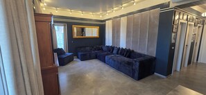 奢华套房, 山景 | 起居区