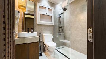Departamento básico | Baño | Amenidades de baño ecológicas, secadora de cabello, toallas, jabón