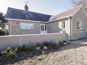 Exterior - Avemar (Buckie)