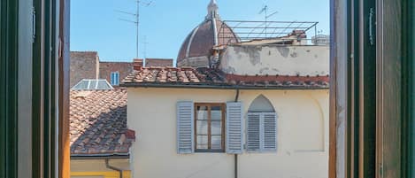 Interni