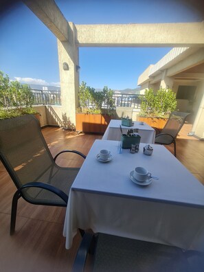 Rooftop terrace - FBK Guest House  (Addis Ababa)