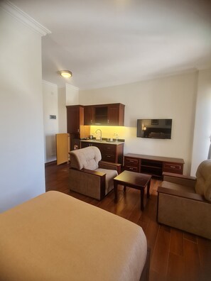 Single Room, Balcony, City View - FBK Guest House  (Addis Ababa)