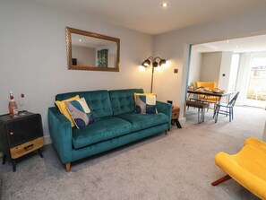 Living area - Apt 1 @ Hunter's Quay (Bridlington)
