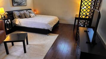 1 bedroom, in-room safe, desk, iron/ironing board