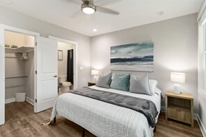2 bedrooms, desk, iron/ironing board, WiFi - Prime Location2BR Home Near Piedmont-Sleeps 8 (Atlanta)