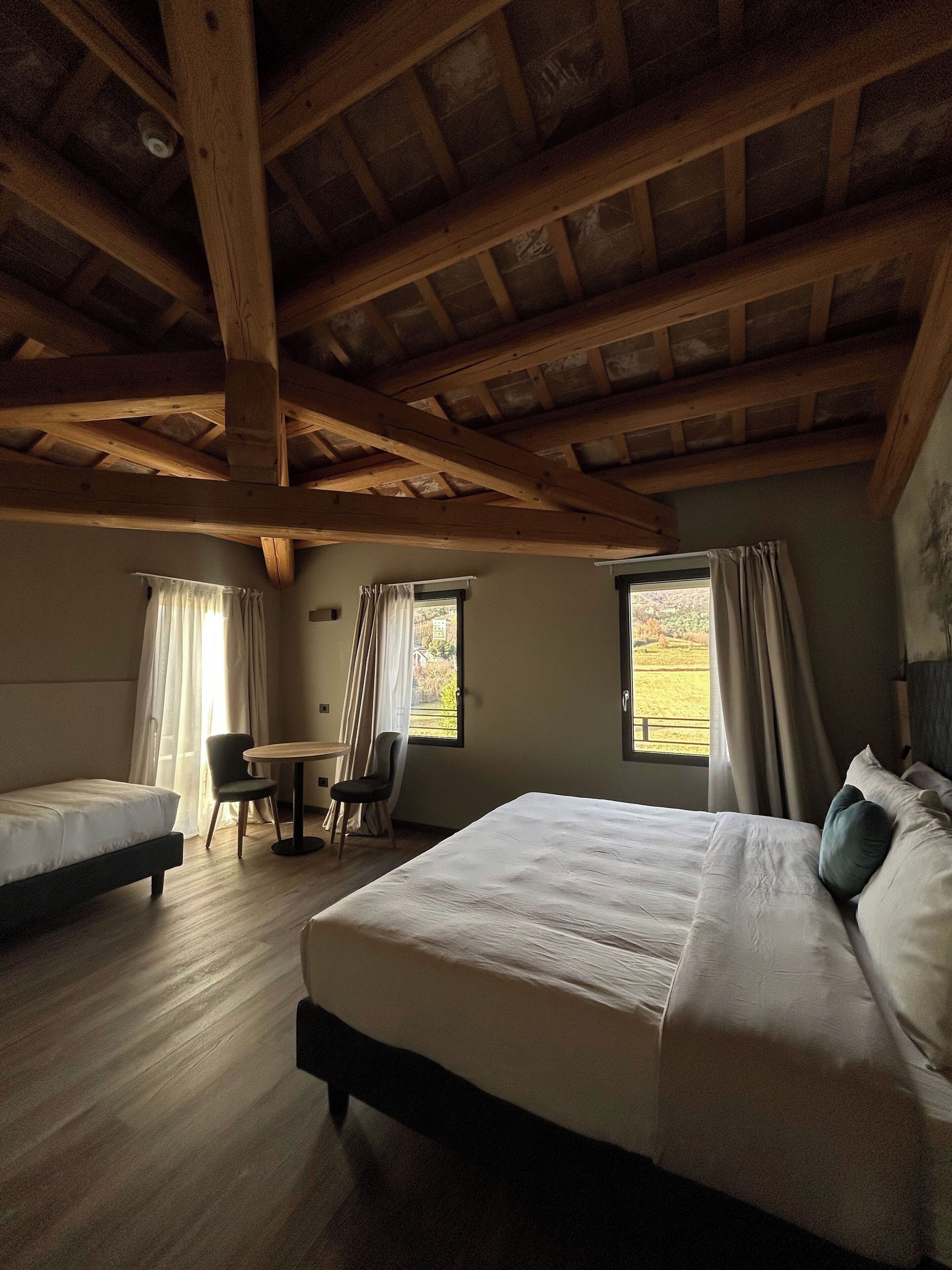 Coffres-forts dans les chambres, rideaux occultants