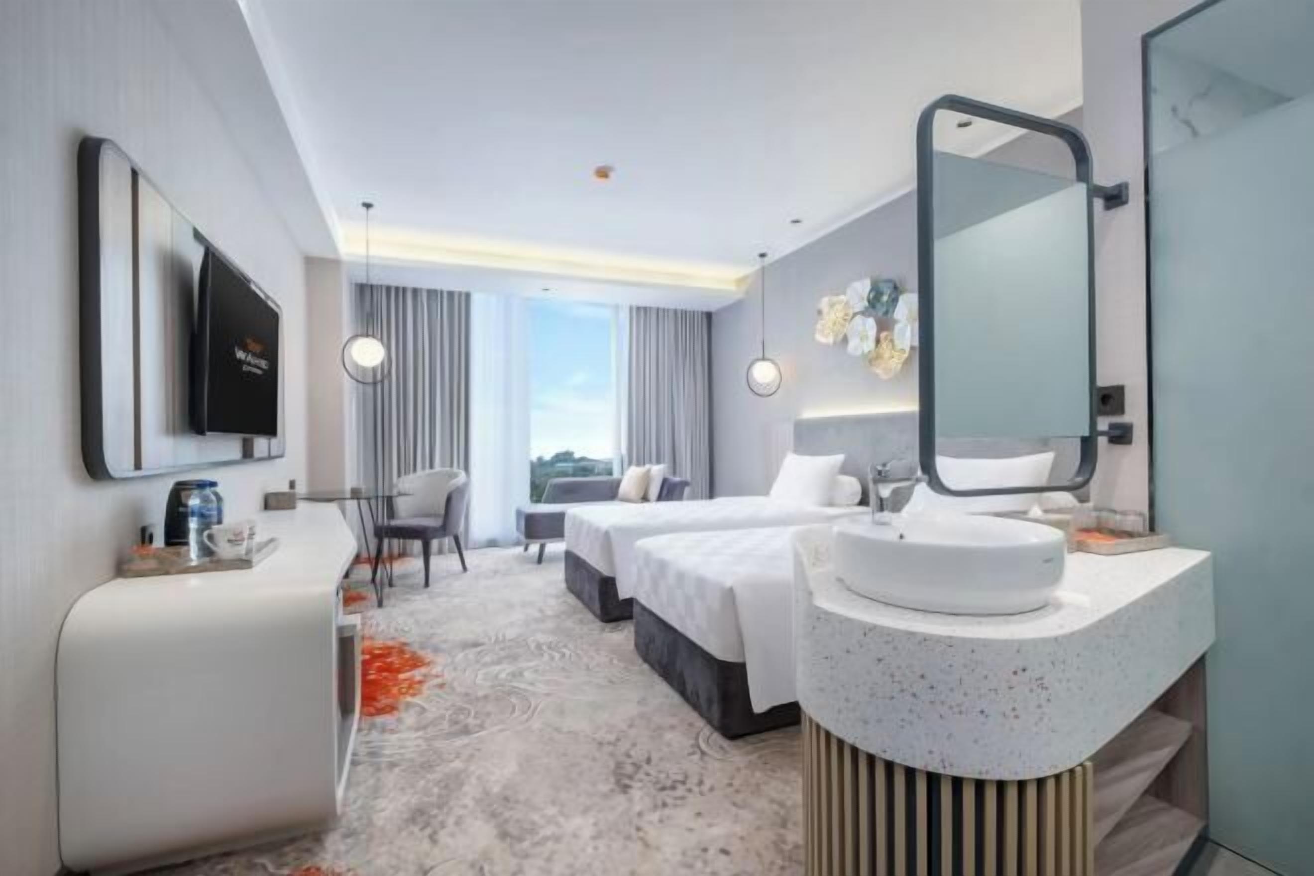 Egyptian cotton sheets, premium bedding, minibar, in-room safe