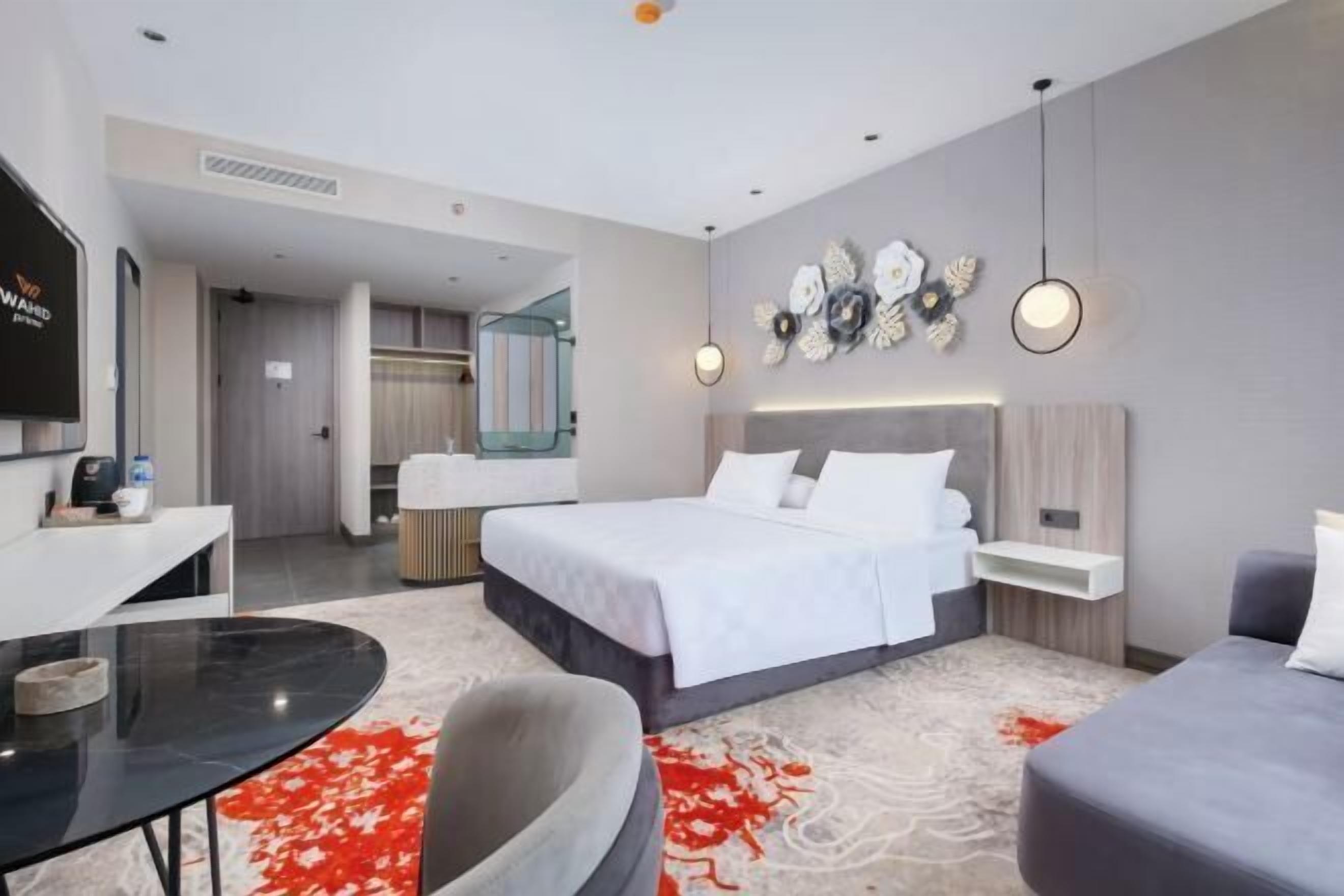 Egyptian cotton sheets, premium bedding, minibar, in-room safe