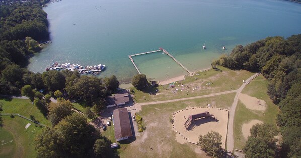 Private beach, scuba diving, beach volleyball, beach bar - budget seezeit-resort am Werbellinsee (Joachimsthal)