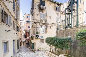 Front of property - The Hidden Charm by Corfuescapes (Corfu)