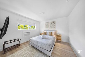 1 chambre, fer et planche à repasser, lit de bébé portatif, Wi-Fi