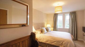 2 bedrooms, individually decorated, individually furnished, free WiFi