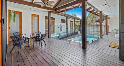 Luxury South Stradbroke Island Escape 4 Bed with Pool