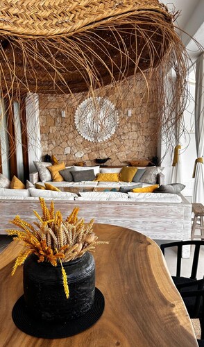 Stylish Ibiza apartment - 5 minutes to the party, 10 minutes to Eivissa!