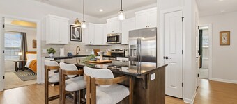 Nightfall Retreat-5 Mi to UofA-3 Mi to NatureTrail