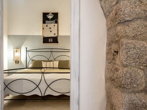 3 habitaciones, cuna de viaje y wifi gratis