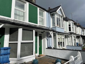 Exterior - Alltwen (Porthmadog)