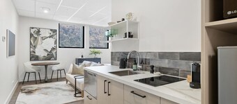12th Avenue Queenstown Suite 14