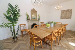 Dining - Hindon Hall (St Ives)