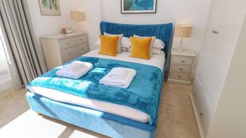 4 habitaciones, decoración personalizada y muebles diferentes