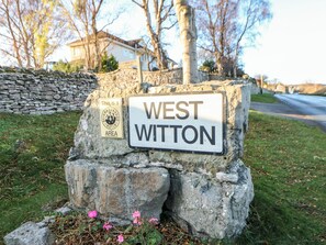 Property grounds - Valley View (Leyburn)