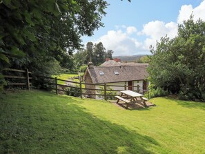 Cottage | Interior
