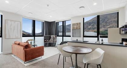12th Avenue Queenstown Suite 16