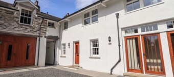 Abbots Reading Mews 2