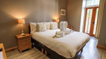 Cottage | 1 bedroom, individually decorated, individually furnished, free WiFi