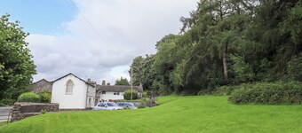 Abbots Reading Mews 2