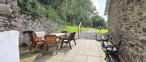 Cottage | Outdoor dining