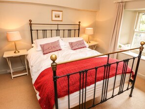 2 habitaciones, decoración personalizada y muebles diferentes 