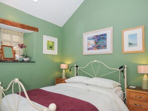1 Schlafzimmer, individuell dekoriert, individuell eingerichtet