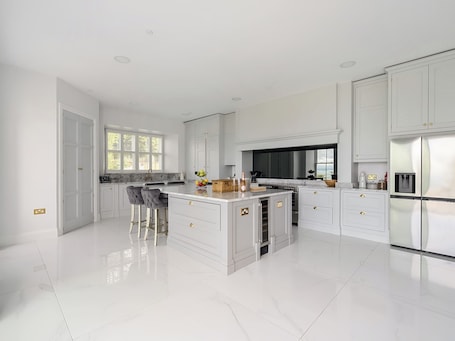 Fridge, dishwasher, electric kettle, toaster