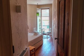 2 bedrooms, iron/ironing board, travel crib, WiFi - Duplex apartment in the historic center - Barca53 (Abrantes)