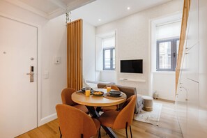 Chambre Duplex Ville, 1 chambre, non-fumeur, climatisation | Cuisinette privée