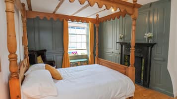 3 bedrooms, individually decorated, individually furnished, free WiFi