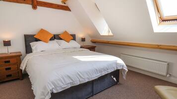 3 bedrooms, individually decorated, individually furnished, free WiFi