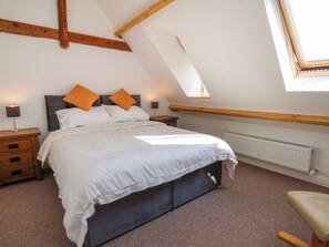 3 bedrooms, individually decorated, individually furnished, free WiFi - Bobbies' Retreat, 20 High Street (Bridlington)