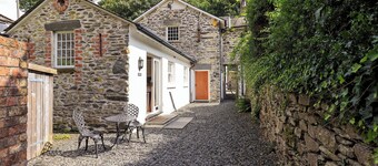 Abbots Reading Suite